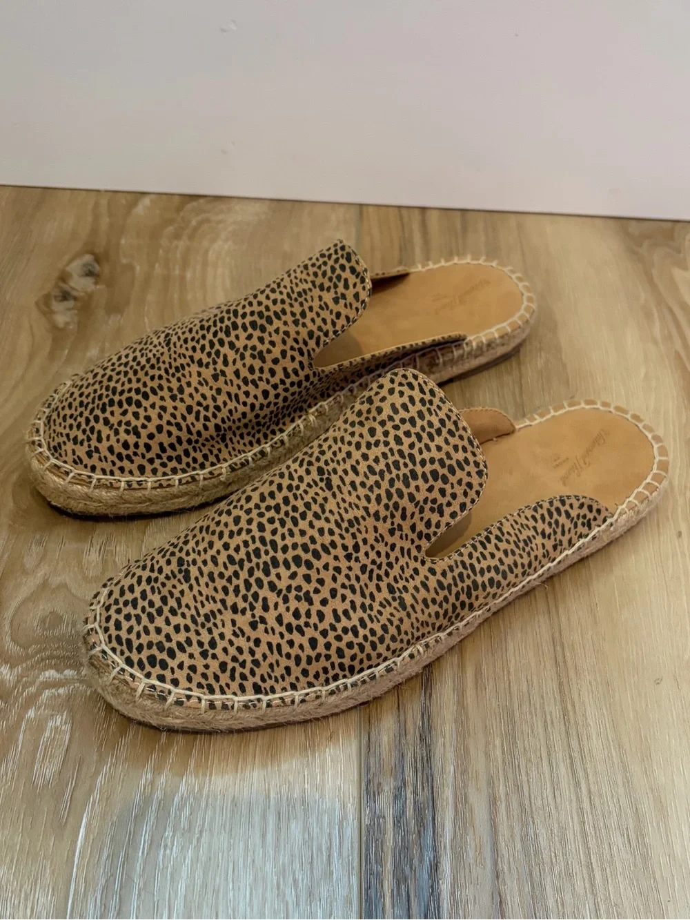 Universal Thread Cheetah Espadrille Mules Leopard Neutral Animal Print Size 9